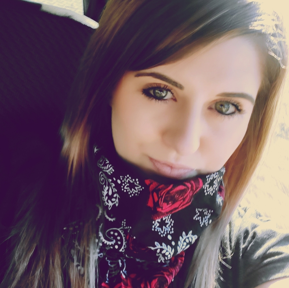 Meet your Posher, Melissa